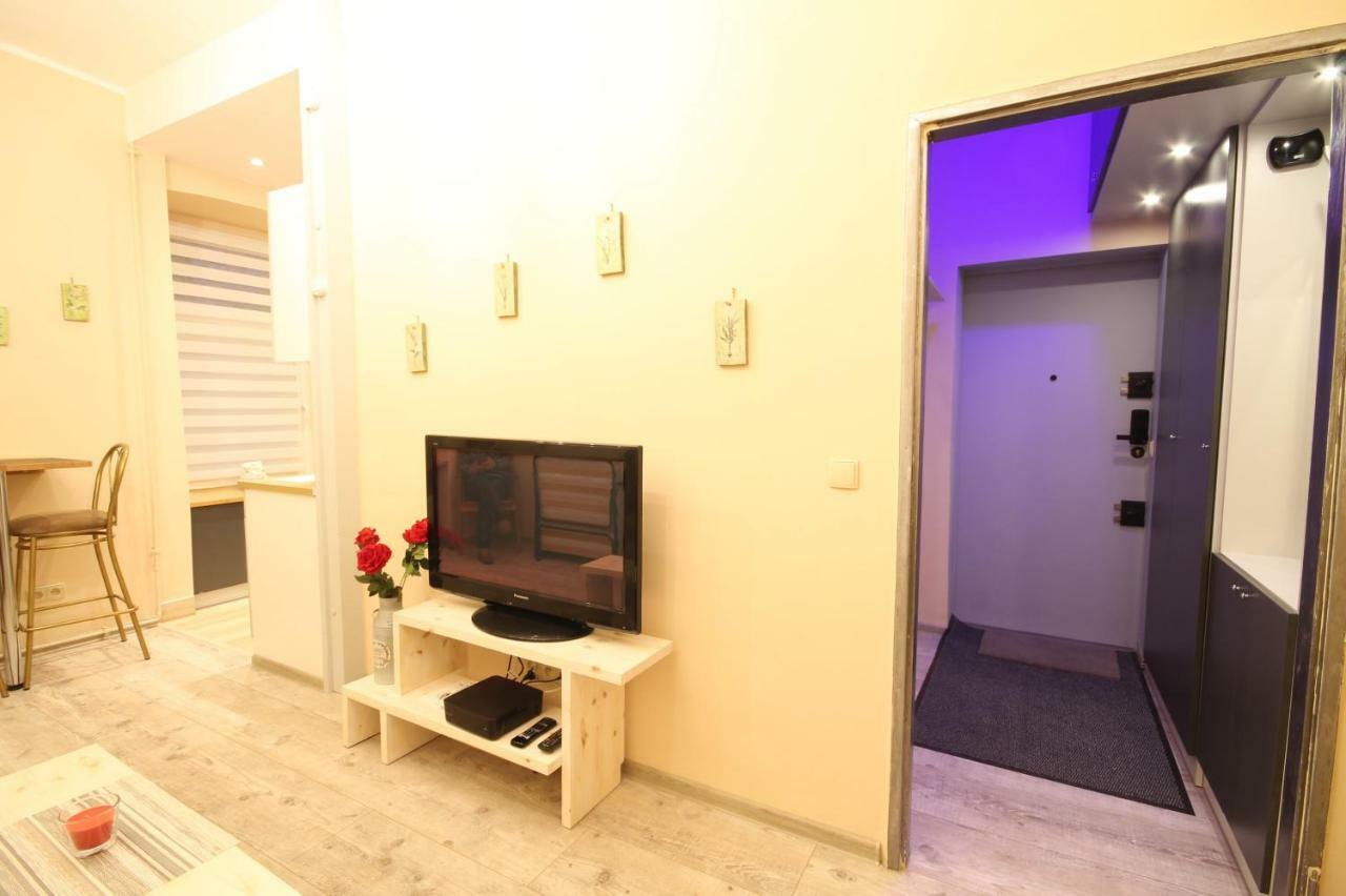 Studio Flat Grunwaldzka Up To 2Persons+1 Wroclaw Ngoại thất bức ảnh